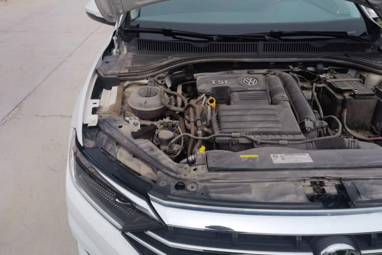 Used Volkswagen Sagitar 2019 280TSI DSG Comfort Version China VI Standard Engine Bay Right