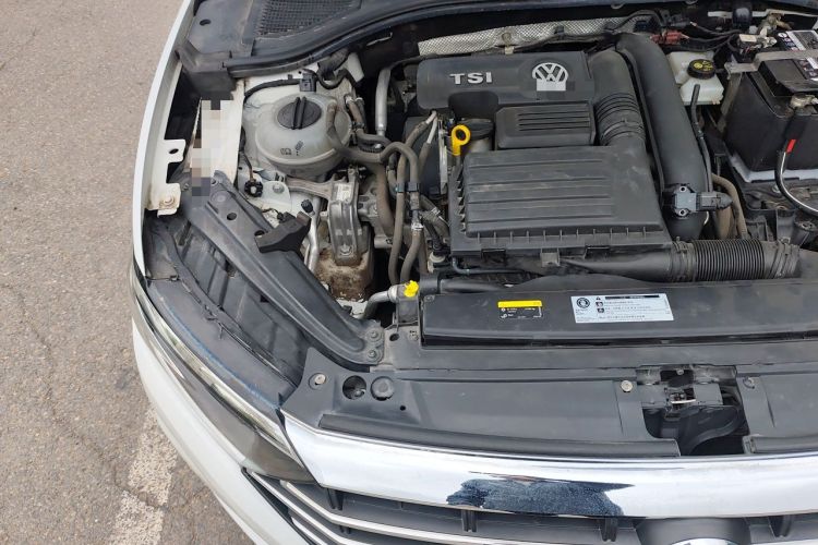 Used Volkswagen Sagitar 2019 200TSI DSG Comfort Version China V Standard Engine Bay Right