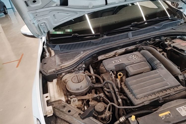 Used Volkswagen Sagitar 2019 280TSI DSG Comfort Version China VI Standard Engine Bay Right