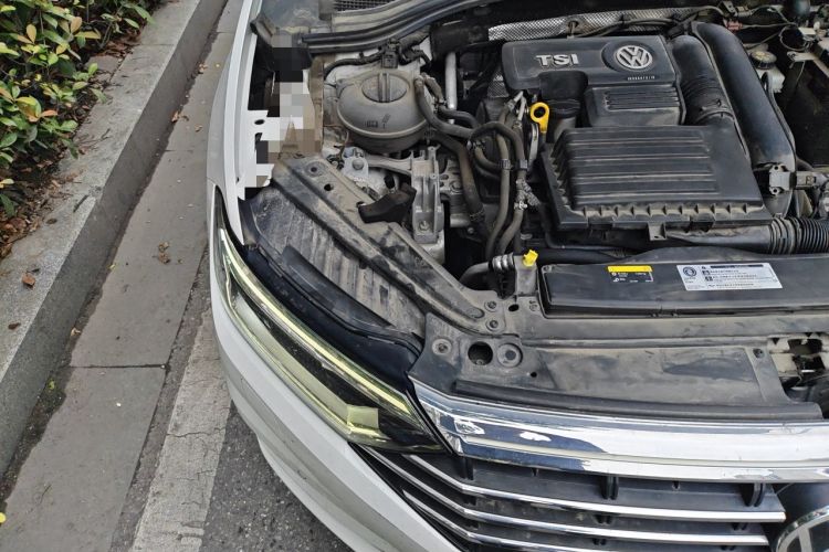 Used Volkswagen Sagitar 2019 280TSI DSG Flagship Model China V Standard Engine Bay Right