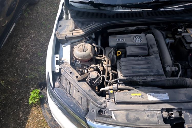 Used Volkswagen Sagitar 2019 200TSI DSG Comfort Version China VI Standard Engine Bay Right
