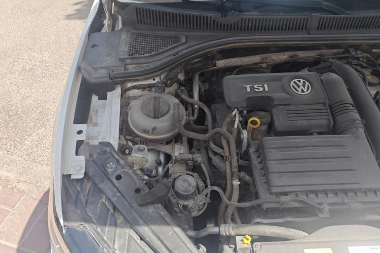 Used Volkswagen Sagitar 2019 280TSI DSG Comfort Version China VI Standard Engine Bay Right