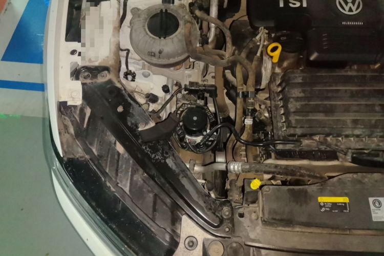 Used Volkswagen Sagitar 2019 280TSI DSG Comfort Version China VI Standard Engine Bay Right