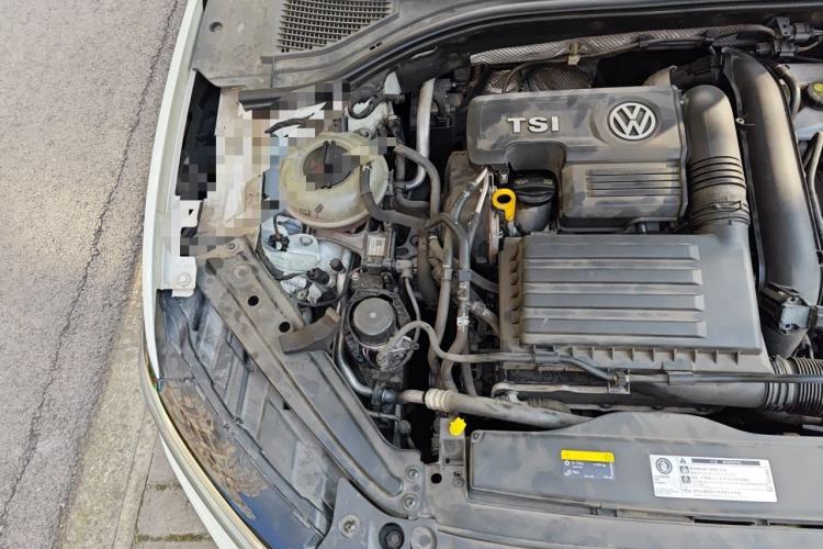 Used Volkswagen Sagitar 2019 280TSI DSG Comfort Version China VI Standard Engine Bay Right