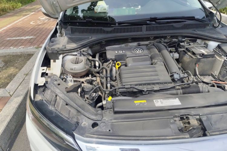 Used Volkswagen Sagitar 2019 280TSI DSG Comfort Version China VI Standard Engine Bay Right