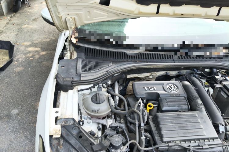 Used Volkswagen Sagitar 2019 280TSI DSG Luxury Version China VI Standard Engine Bay Right