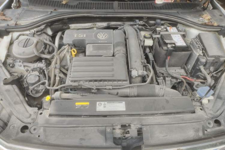 Used Volkswagen Sagitar 2019 200TSI DSG Comfort Version China VI Standard Engine Bay