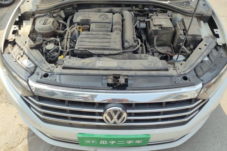 Used Volkswagen Sagitar 2019 200TSI DSG Comfort Version China VI Standard Engine Bay