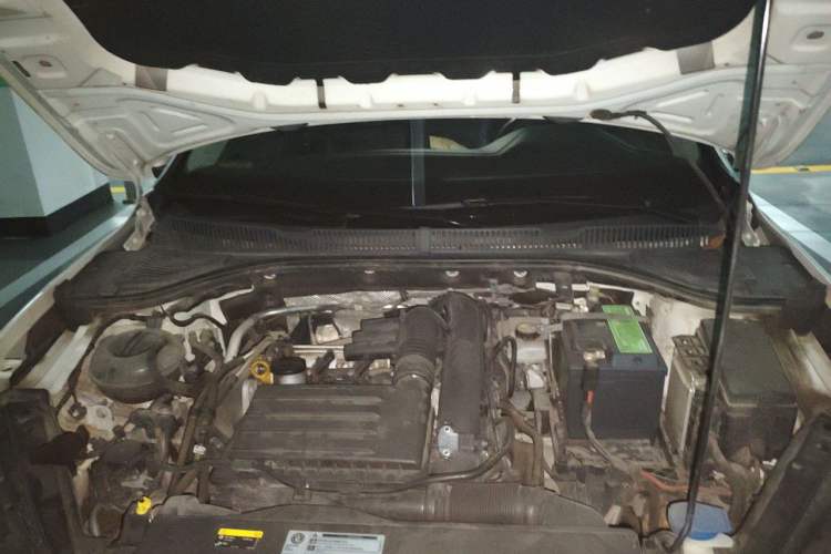Used Volkswagen Sagitar 2019 200TSI DSG Comfort Version China VI Standard Engine Bay