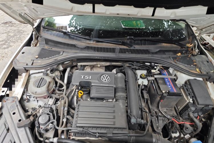 Used Volkswagen Sagitar 2019 280TSI DSG Comfort Version China VI Standard Engine Bay