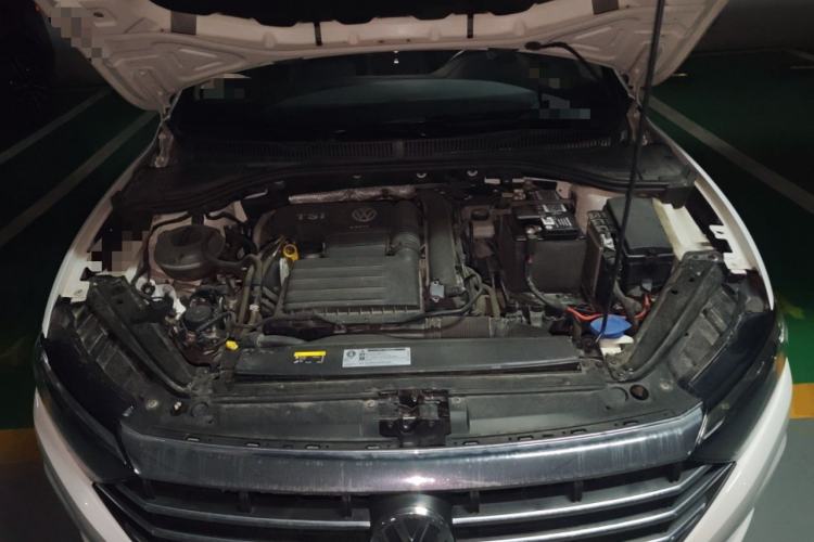 Used Volkswagen Sagitar 2019 200TSI DSG Comfort Version China VI Standard Engine Bay