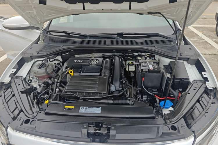 Used Volkswagen Sagitar 2019 280TSI DSG Comfort Version China VI Standard Engine Bay