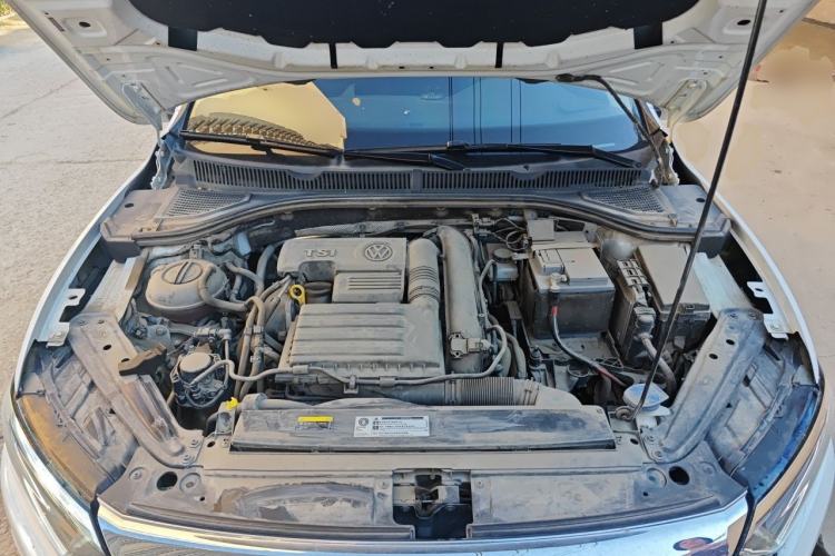 Used Volkswagen Sagitar 2019 200TSI DSG Comfort Version China VI Standard Engine Bay
