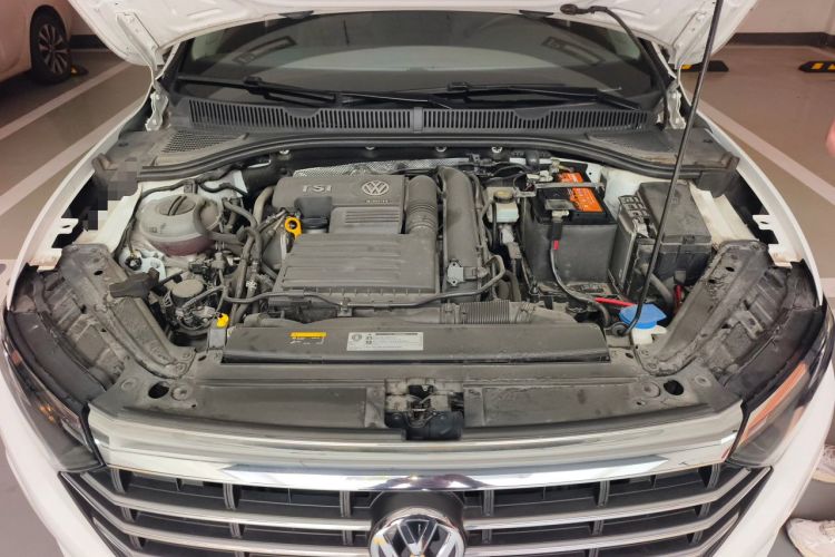 Used Volkswagen Sagitar 2019 200TSI DSG Comfort Version China VI Standard Engine Bay
