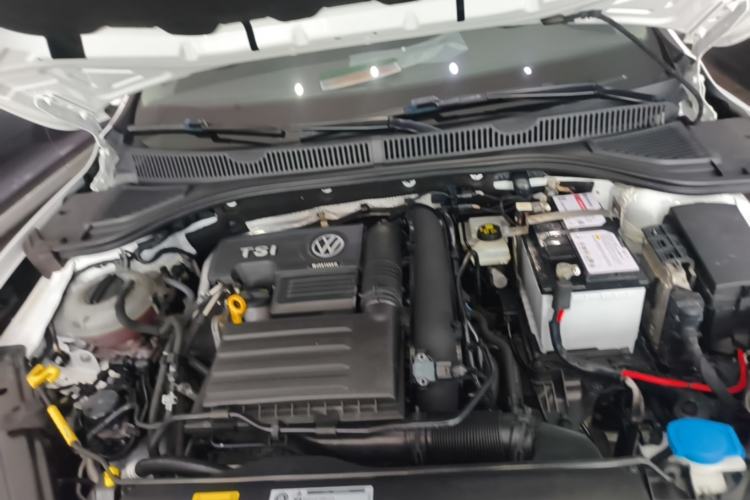 Used Volkswagen Sagitar 2019 280TSI DSG Comfort Version China VI Standard Engine Bay