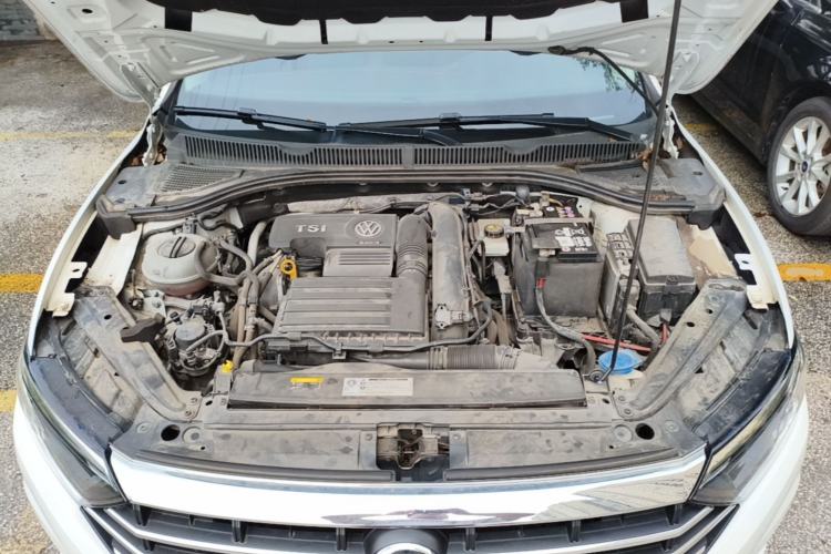Used Volkswagen Sagitar 2019 200TSI DSG Comfort Version China VI Standard Engine Bay