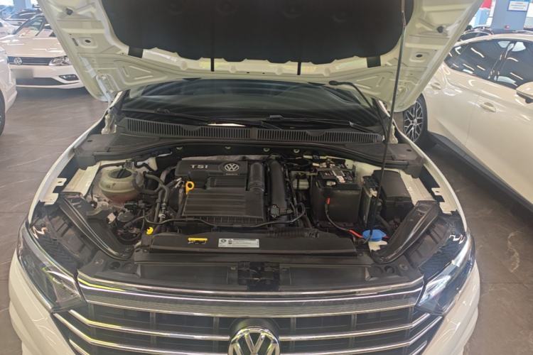 Used Volkswagen Sagitar 2019 280TSI DSG Comfort Version China VI Standard Engine Bay