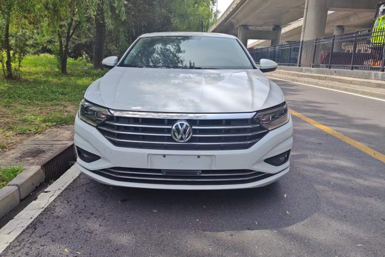 Used Volkswagen Sagitar 2019 200TSI DSG Comfort Version China VI Standard Exterior 1
