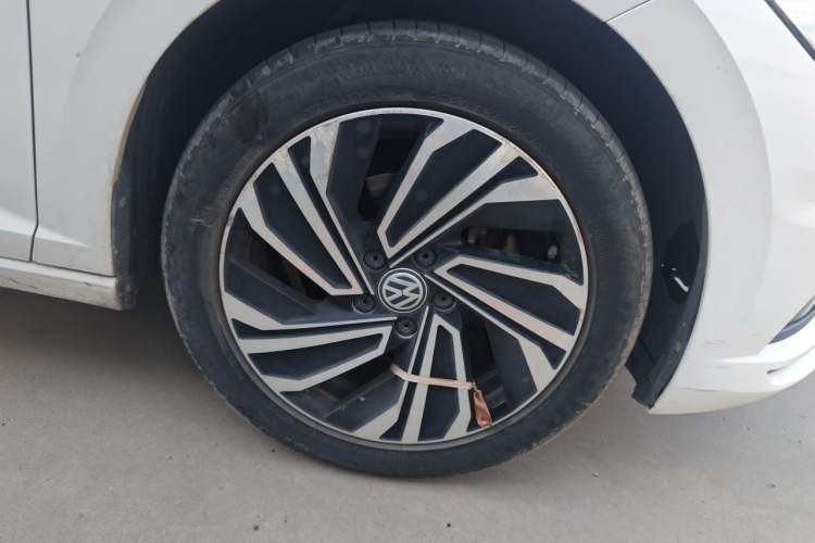 Used Volkswagen Sagitar 2019 280TSI DSG Luxury Model China V Emission Standard Exterior 1