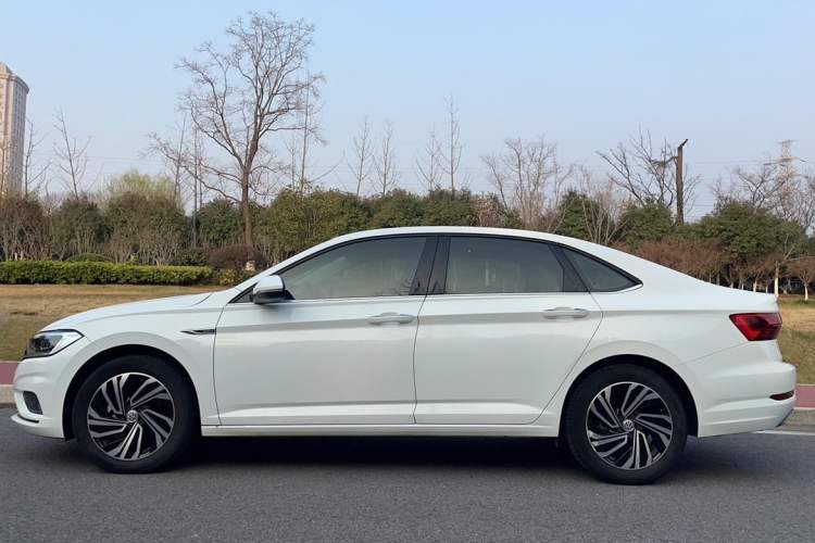Used Volkswagen Sagitar 2019 280TSI DSG Luxury Version China VI Standard Exterior 2