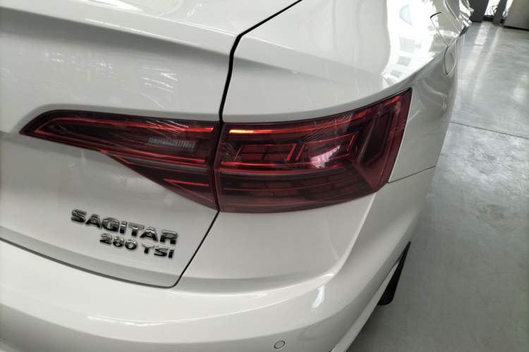 Used Volkswagen Sagitar 2019 280TSI DSG Comfort Version China VI Standard Exterior 3