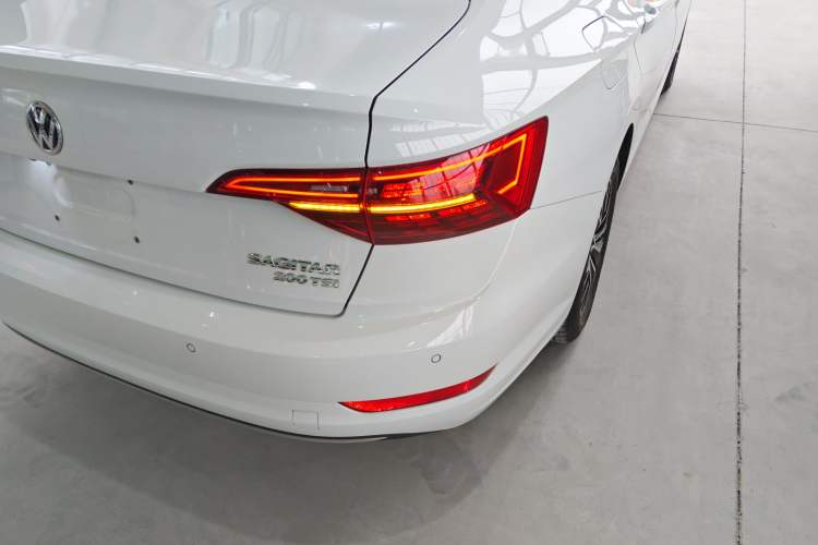 Used Volkswagen Sagitar 2019 200TSI DSG Comfort Version China VI Standard Exterior 3