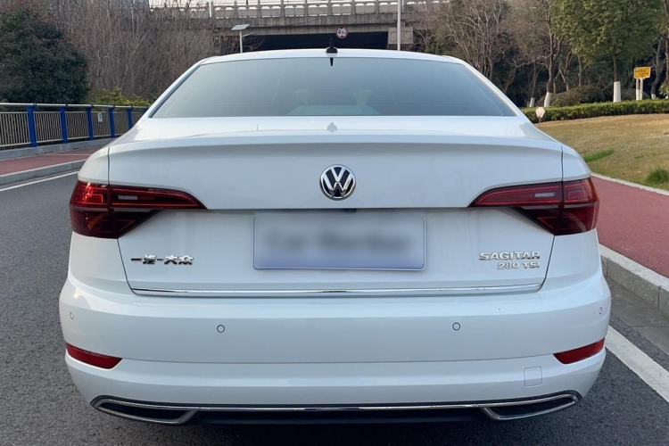 Used Volkswagen Sagitar 2019 280TSI DSG Luxury Version China VI Standard Exterior 3