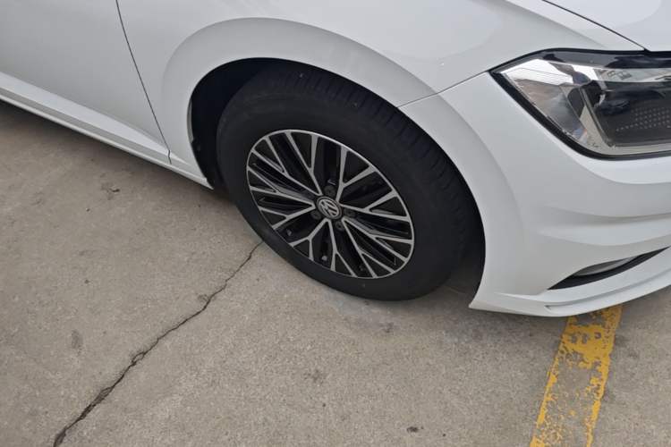 Used Volkswagen Sagitar 2019 200TSI DSG Comfort Version China VI Standard Exterior 4