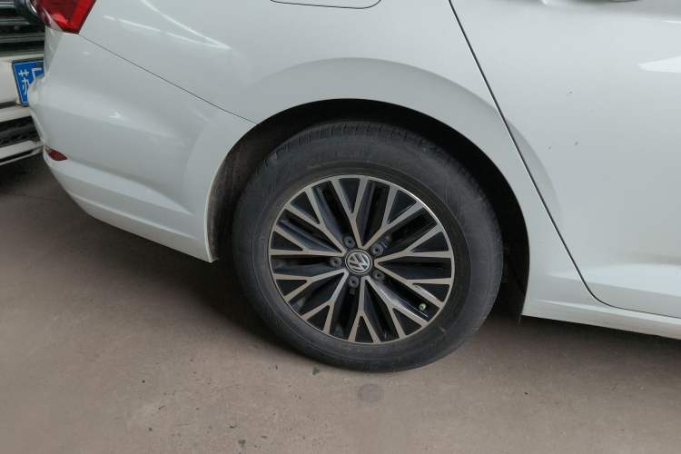 Used Volkswagen Sagitar 2019 200TSI Manual Comfort Version China VI Standard Exterior 5