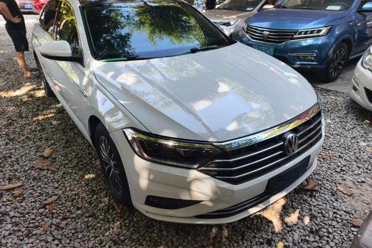 Used Volkswagen Sagitar 2019 280TSI DSG Comfort Version China VI Standard Front Right 45 Deg