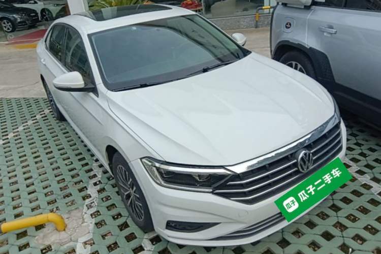 Used Volkswagen Sagitar 2019 200TSI DSG Comfort Version China VI Standard Front Right 45 Deg
