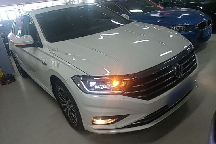 Used Volkswagen Sagitar 2019 280TSI DSG Comfort Version China VI Standard Front Right 45 Deg