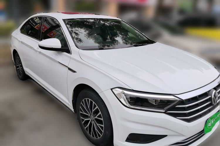 Used Volkswagen Sagitar 2019 200TSI DSG Comfort Version China VI Standard Front Right 45 Deg