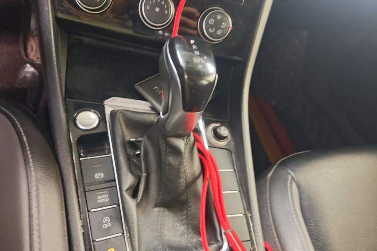 Used Volkswagen Sagitar 2019 280TSI DSG Comfort Version China V Standard Gear Lever