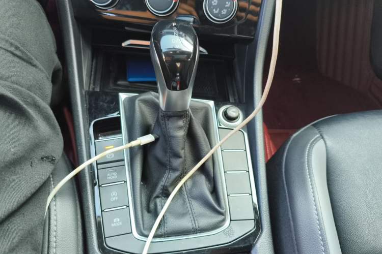 Used Volkswagen Sagitar 2019 200TSI DSG Comfort Version China VI Standard Gear Lever