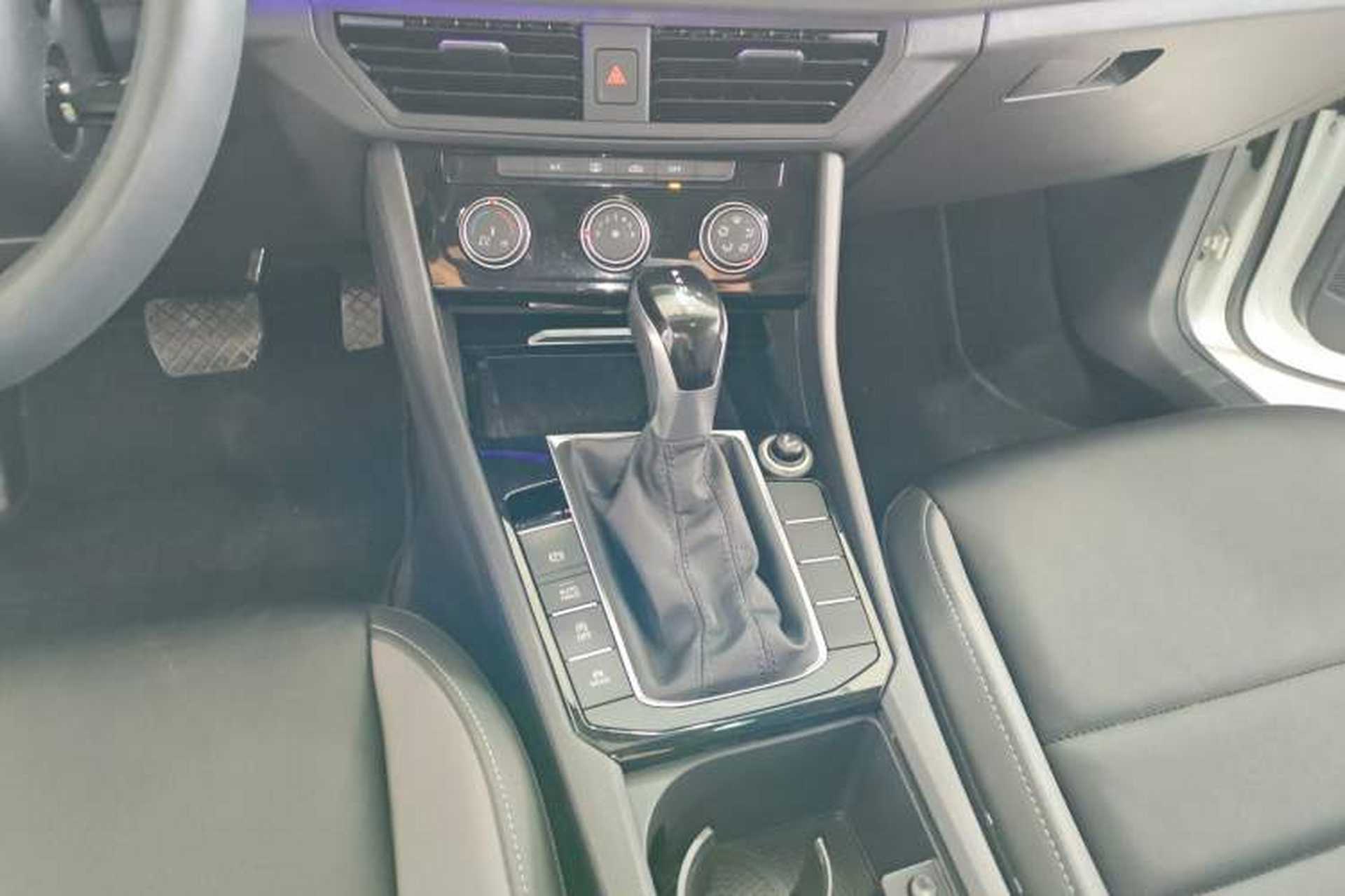 Used Volkswagen Sagitar 2019 200TSI DSG Comfort Version China VI Standard Gear Lever