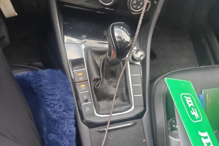Used Volkswagen Sagitar 2019 280TSI DSG Comfort Version China VI Standard Gear Lever