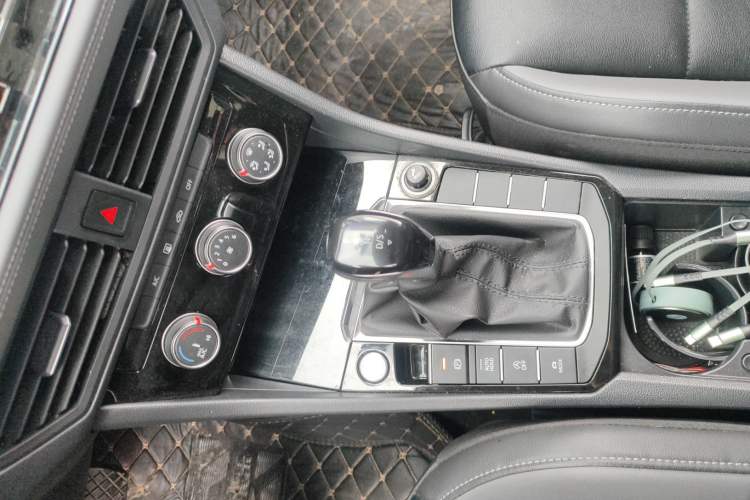 Used Volkswagen Sagitar 2019 280TSI DSG Comfort Version China VI Standard Gear Lever