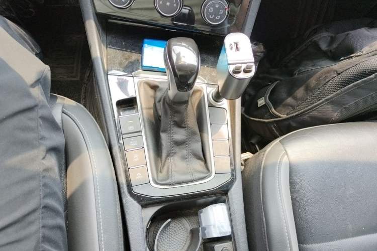 Used Volkswagen Sagitar 2019 280TSI DSG Comfort Version China VI Standard Gear Lever