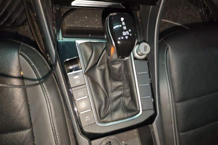 Used Volkswagen Sagitar 2019 280TSI DSG Comfort Version China VI Standard Gear Lever