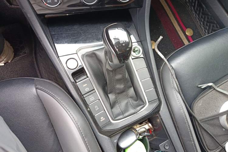 Used Volkswagen Sagitar 2019 280TSI DSG Comfort Version China VI Standard Gear Lever