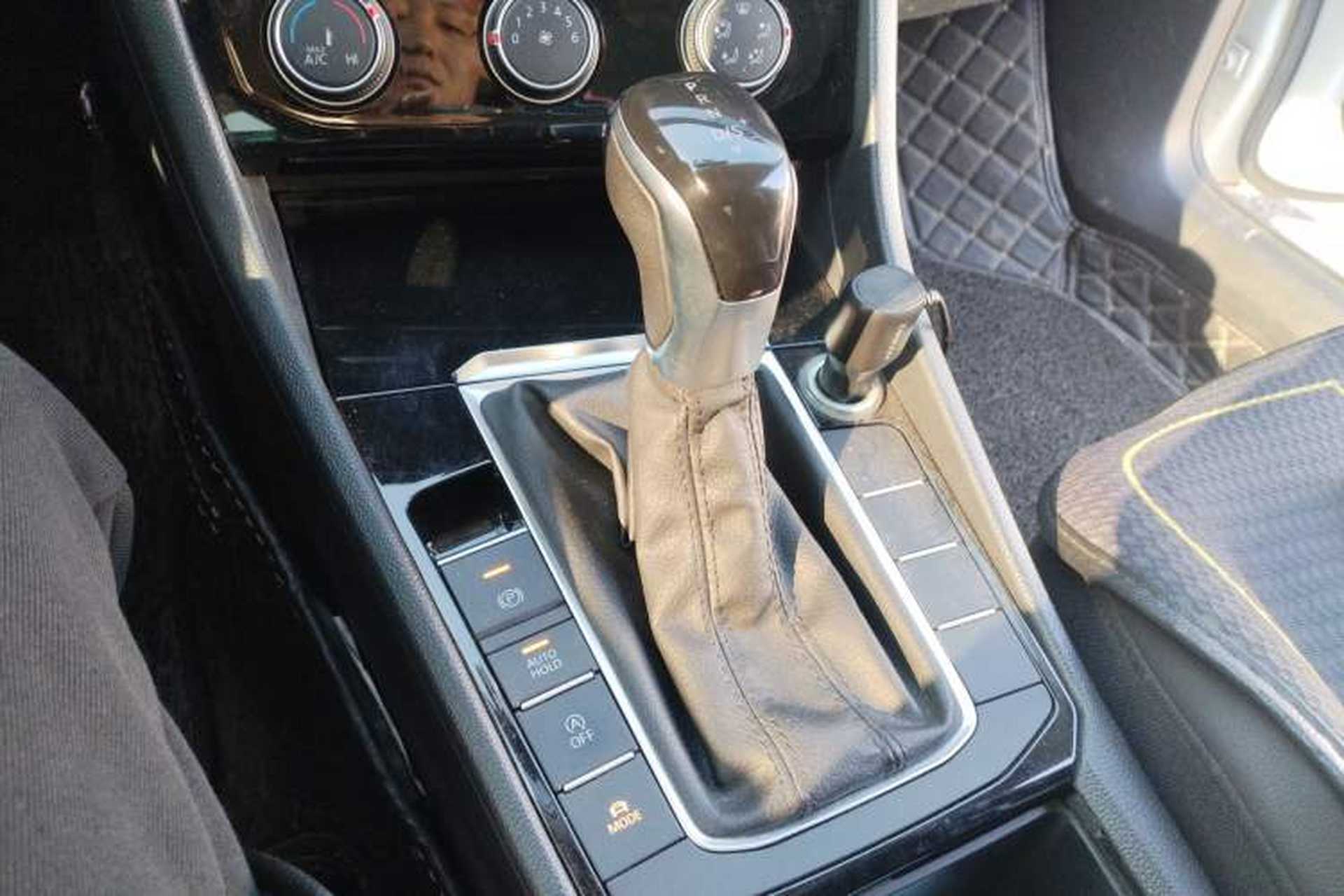 Used Volkswagen Sagitar 2019 200TSI DSG Comfort Version China V Standard Gear Lever