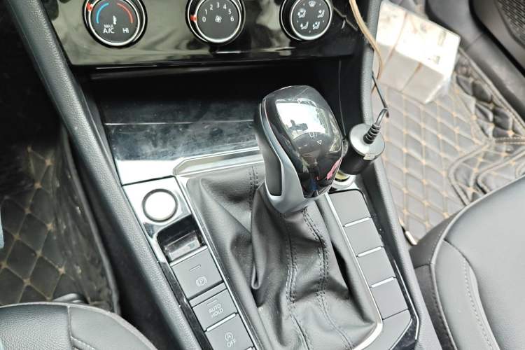 Used Volkswagen Sagitar 2019 280TSI DSG Comfort Version China VI Standard Gear Lever