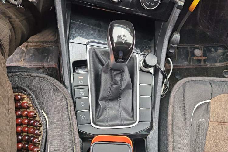 Used Volkswagen Sagitar 2019 200TSI DSG Comfort Version China VI Standard Gear Lever