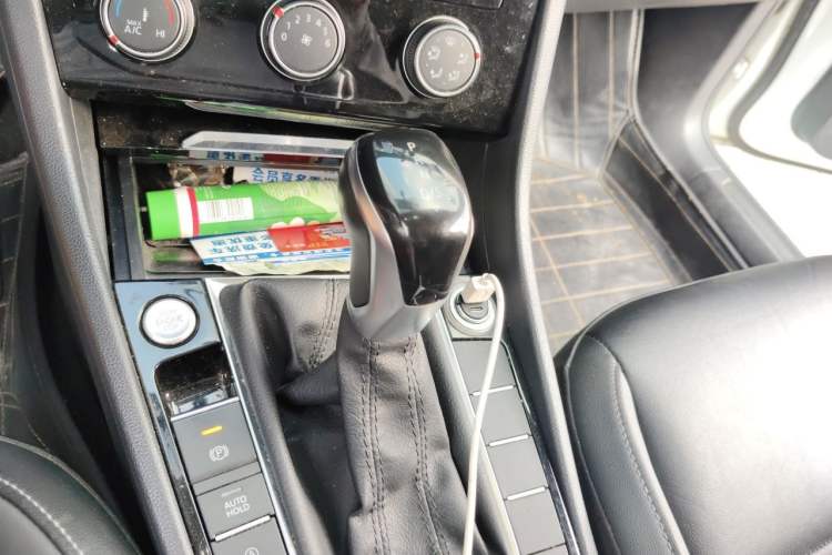 Used Volkswagen Sagitar 2019 280TSI DSG Comfort Version China VI Standard Gear Lever