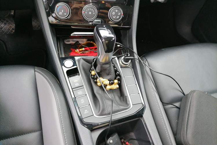 Used Volkswagen Sagitar 2019 280TSI DSG Comfort Version China VI Standard Gear Lever