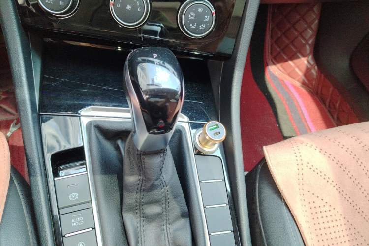 Used Volkswagen Sagitar 2019 280TSI DSG Comfort Version China VI Standard Gear Lever