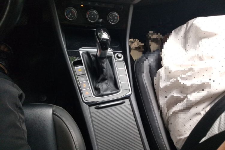 Used Volkswagen Sagitar 2019 200TSI DSG Comfort Version China VI Standard Gear Lever