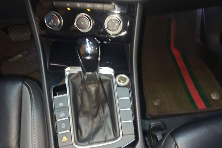 Used Volkswagen Sagitar 2019 280TSI DSG Comfort Version China V Standard Gear Lever