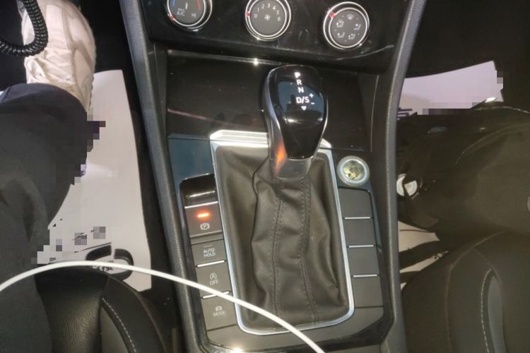 Used Volkswagen Sagitar 2019 200TSI DSG Comfort Version China VI Standard Gear Lever
